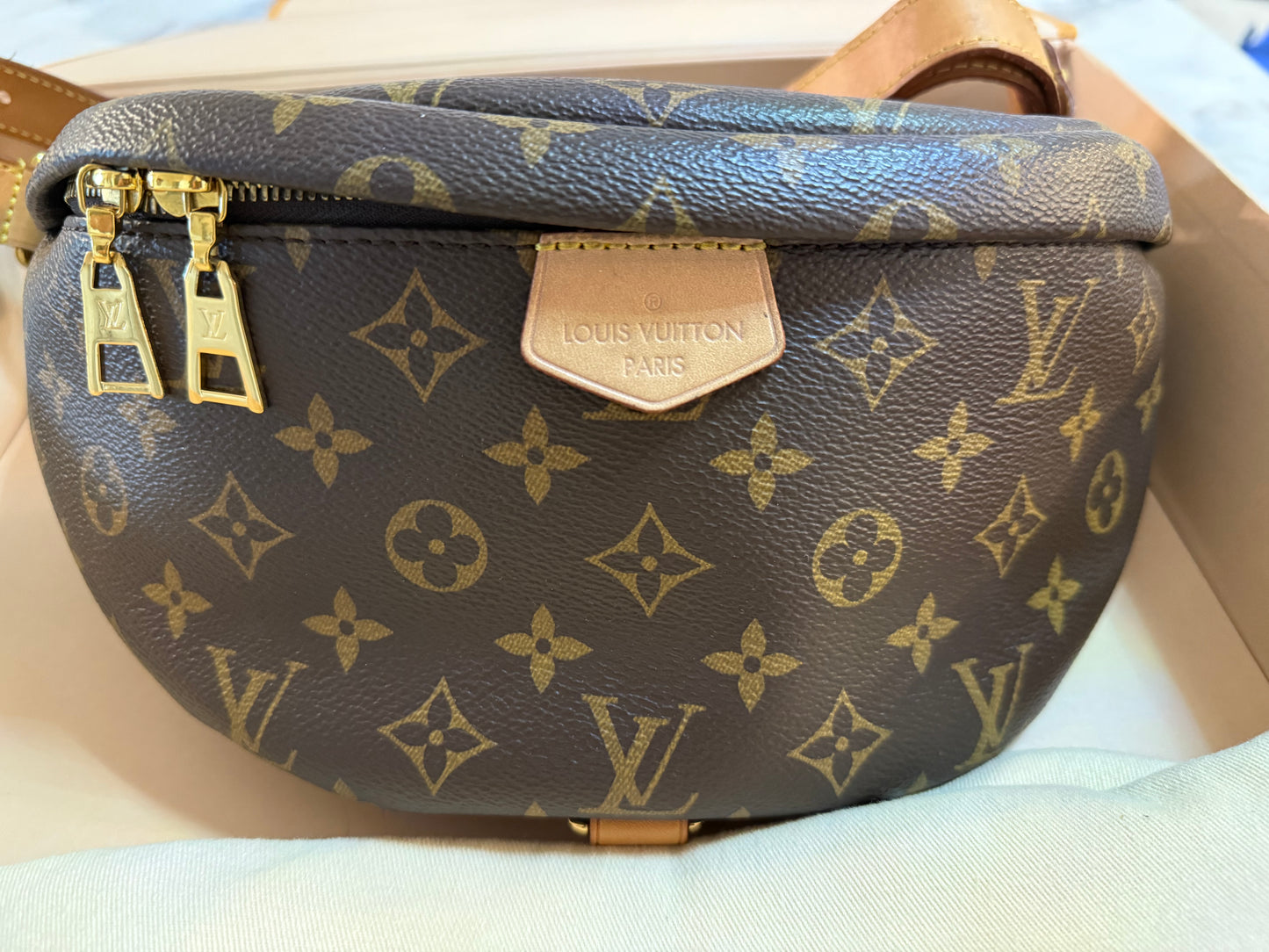 Louis Viutton Bumbag MM Monogram Gold Hardware